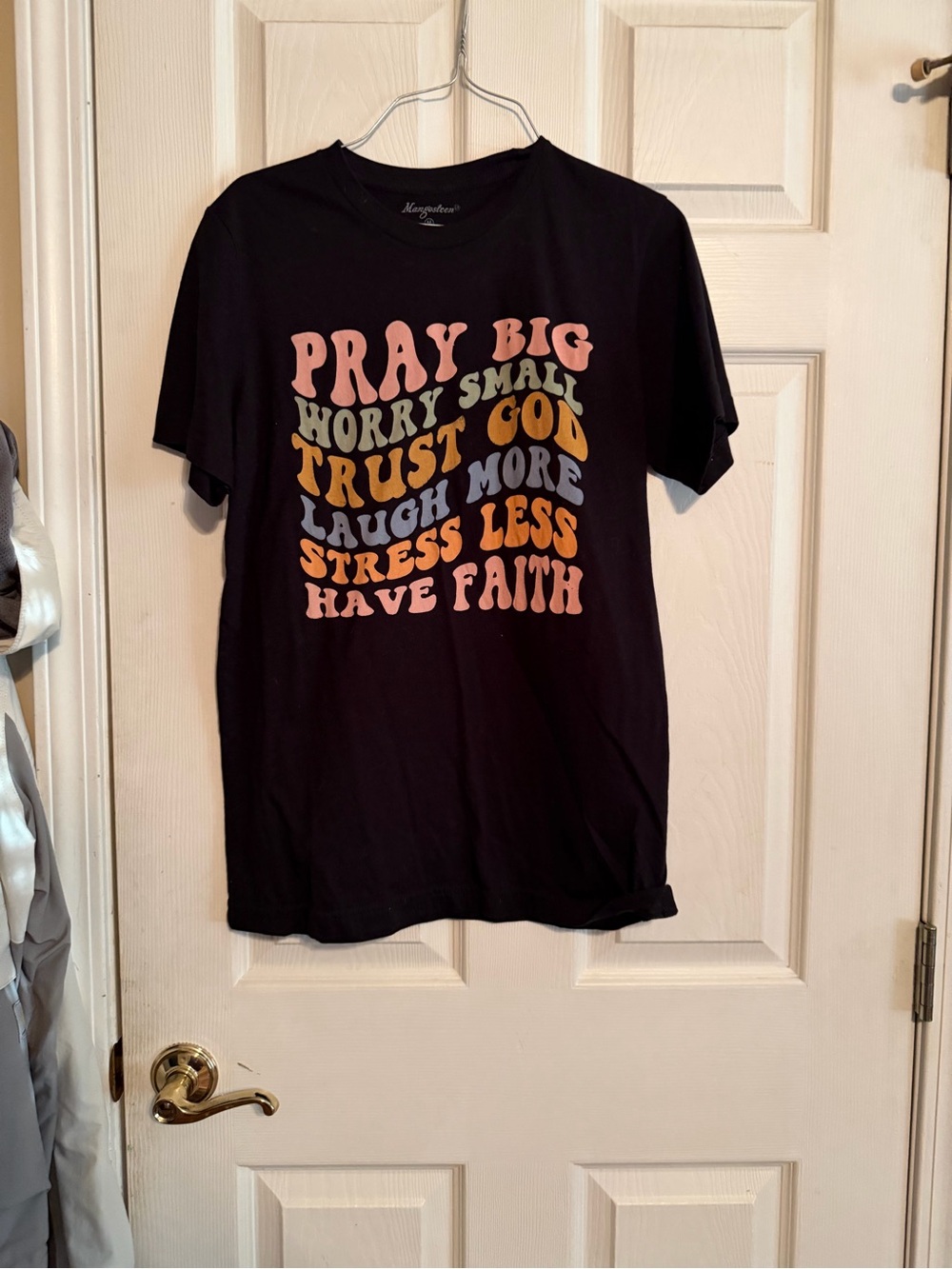Women’s size medium Tshirt
